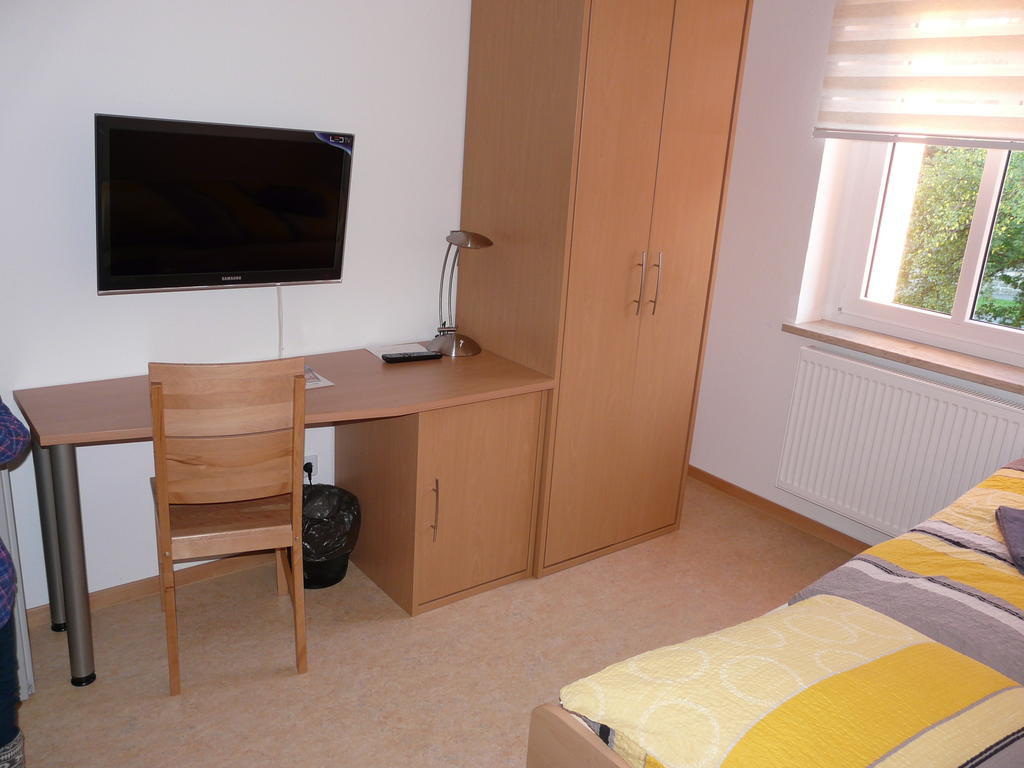 Sport Tourist Hostel Weißenfels Zimmer foto