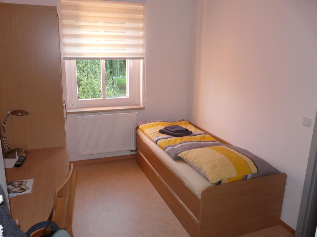 Sport Tourist Hostel Weißenfels Zimmer foto