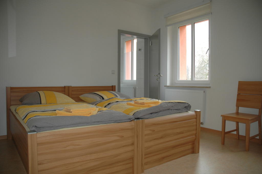 Sport Tourist Hostel Weißenfels Zimmer foto